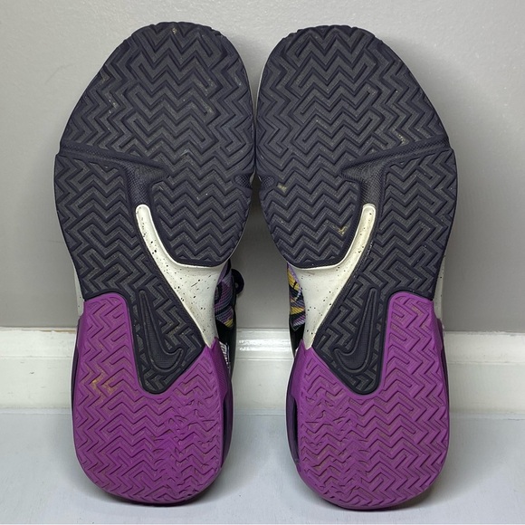 Nike Lebron Witness 7 SE GS Lakers Graffiti Sneakers Size 7Y Shoes - FD0209-001 - Picture 14 of 16